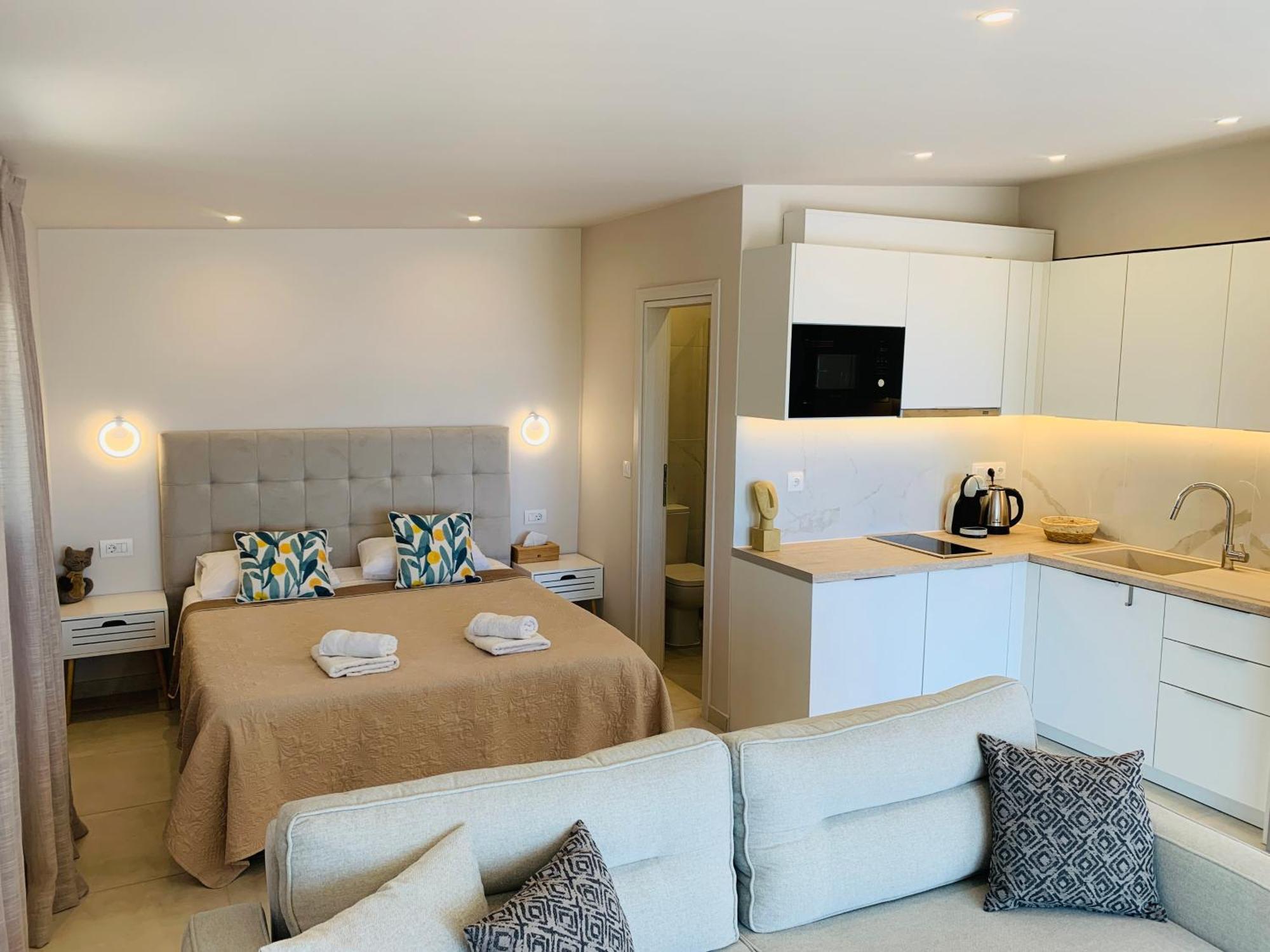 Thelfi Luxury studio in Attica - close to varkiza beach Vári Esterno foto