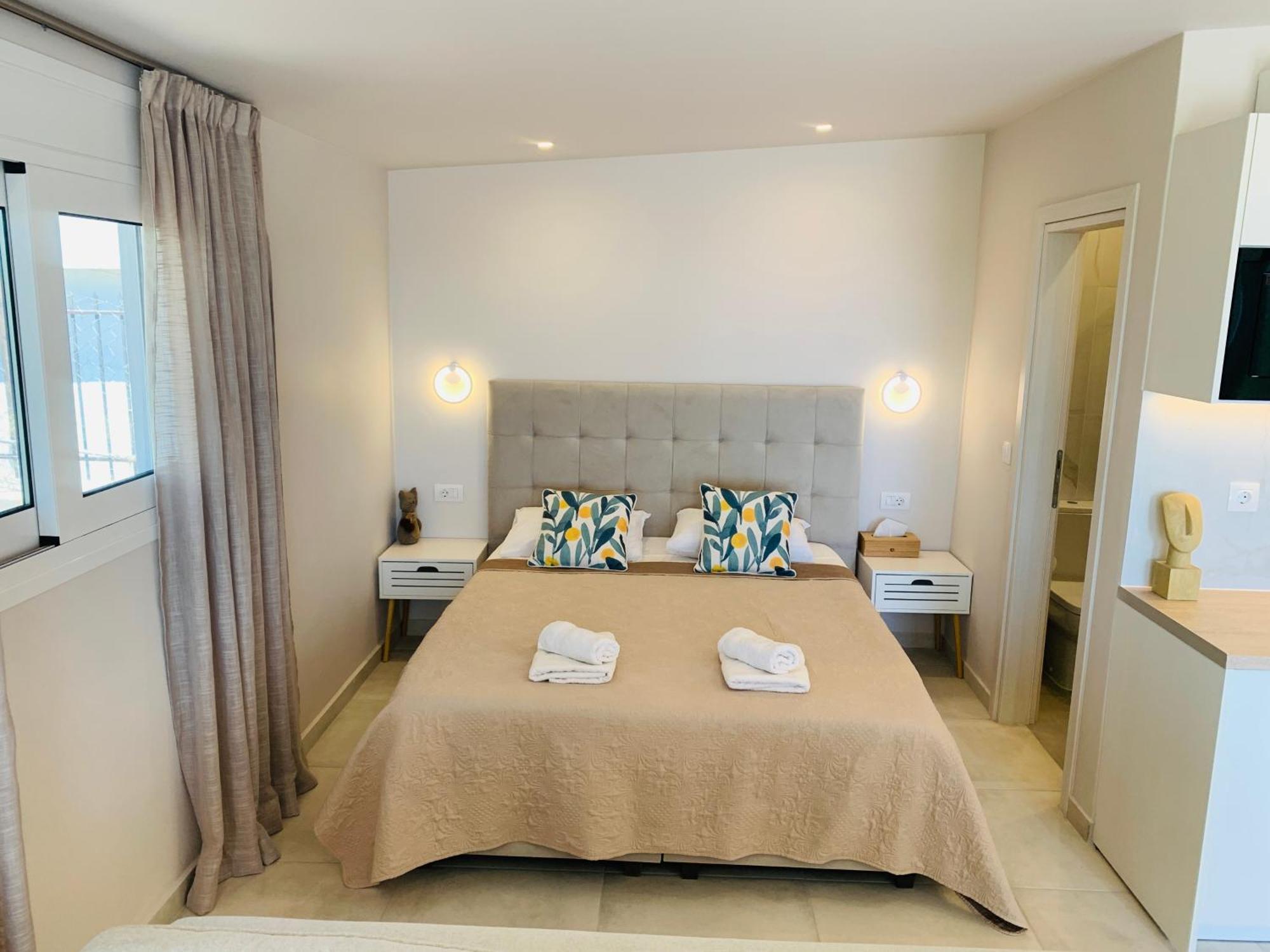 Thelfi Luxury studio in Attica - close to varkiza beach Vári Esterno foto