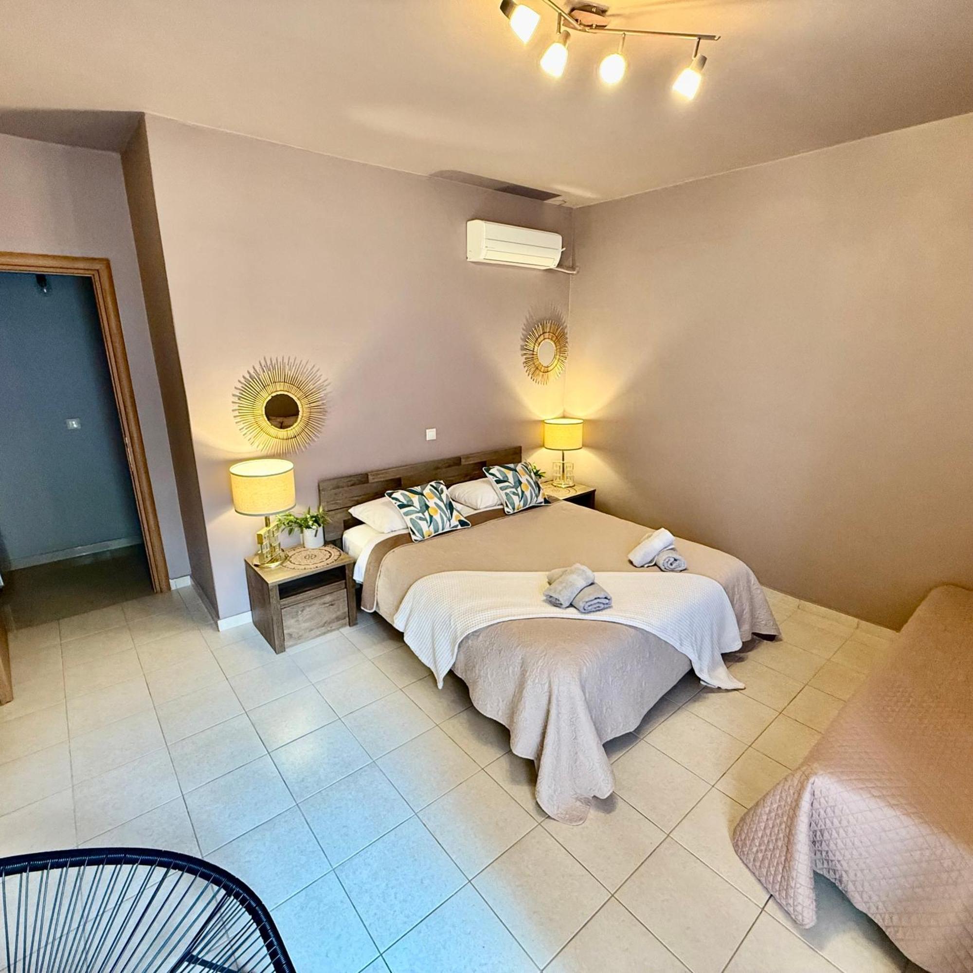 Thelfi Luxury studio in Attica - close to varkiza beach Vári Esterno foto